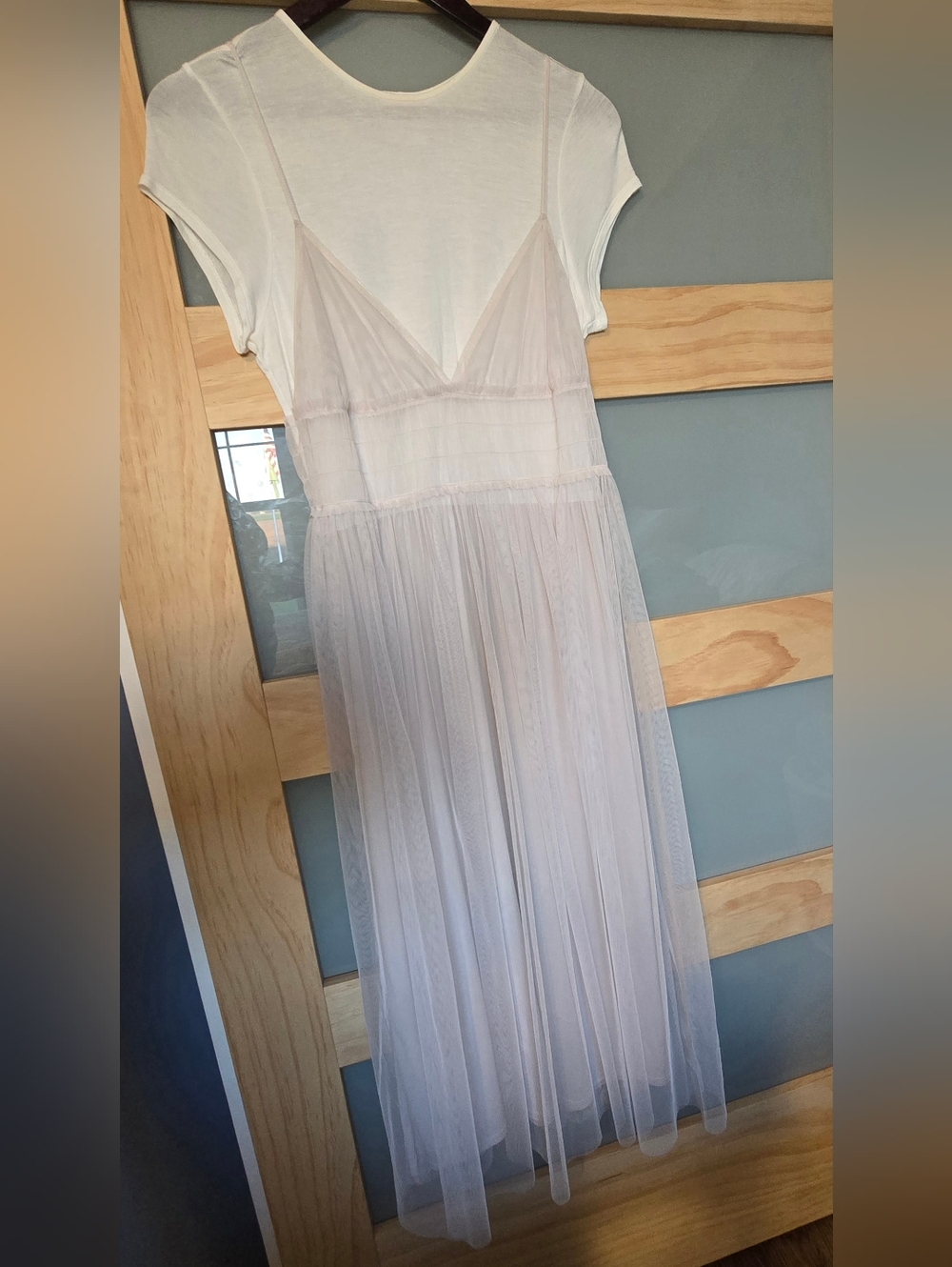 LC Lauren Conrad Pale Dress - Picture 3 of 8